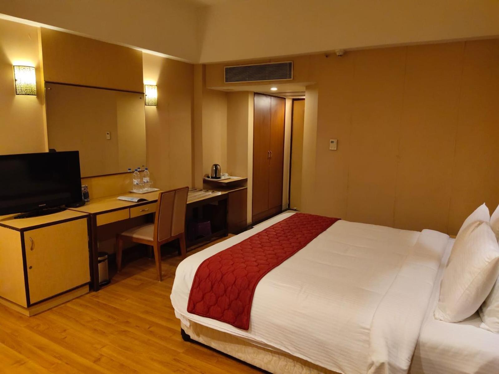 Hotel The Plaza Χιντεραμπάντ Εξωτερικό φωτογραφία