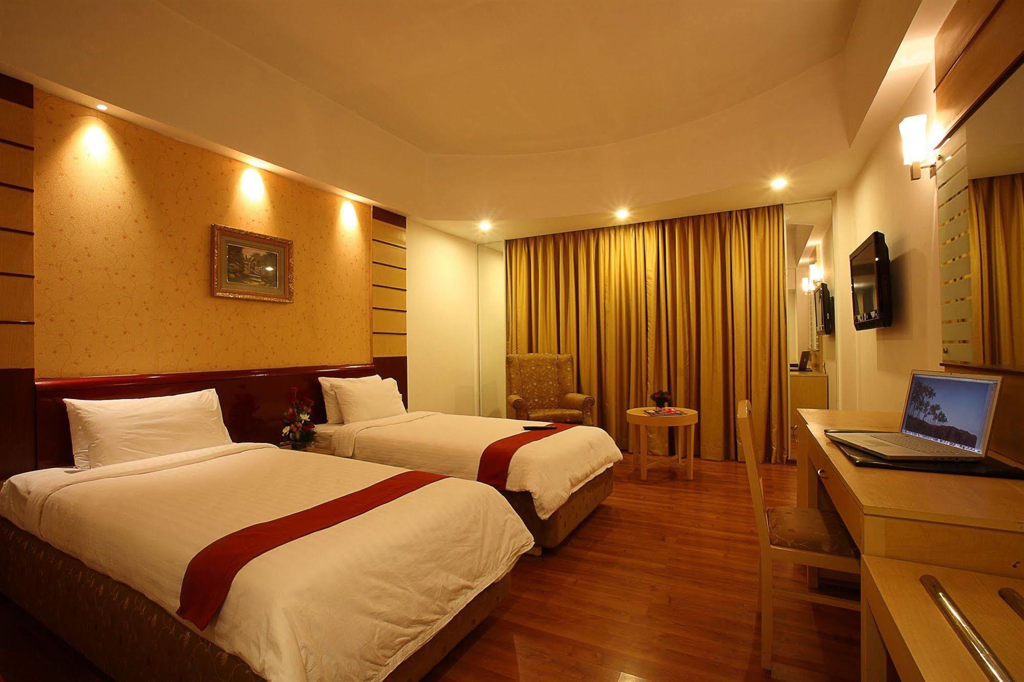 Hotel The Plaza Χιντεραμπάντ Εξωτερικό φωτογραφία